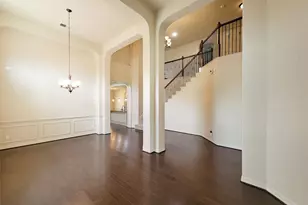 2210 Pearl Bay Ct, Pearland, TX 77584 - Photo 9