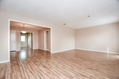 17105 Beaver Springs Drive #9, Houston, TX 77090 - Photo 7