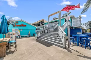 3811 Brewster Key Dr, Galveston, TX 77554 - Photo 37