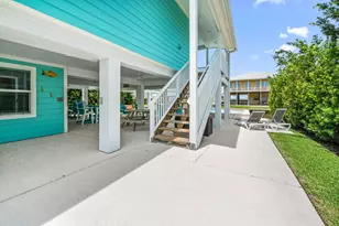 3811 Brewster Key Dr, Galveston, TX 77554 - Photo 5