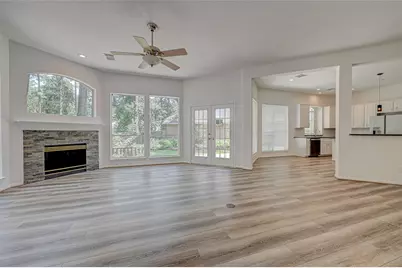 38 Tethered Vine Place, The Woodlands, TX 77382 - Photo 3