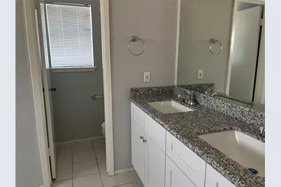 402 Oak Harbor Drive, Houston, TX 77062 - Photo 23