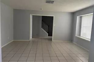 402 Oak Harbor Dr, Houston, TX 77062 - Photo 7