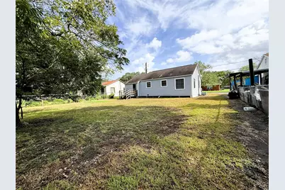 608 Hackberry Bend, Ganado, TX 77979 - Photo 17