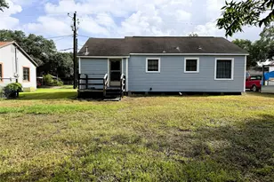 608 Hackberry Bend, Ganado, TX 77979 - Photo 17