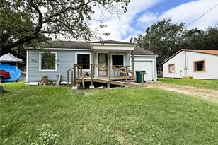 608 Hackberry Bend, Ganado, TX 77979 - Photo 19
