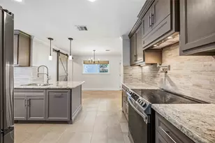 5722 N Braeswood Blvd, Houston, TX 77096 - Photo 11