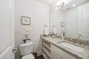 2618 Madeline Grove Dr, Houston, TX 77008 - Photo 11