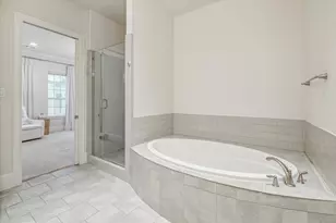 2618 Madeline Grove Dr, Houston, TX 77008 - Photo 15