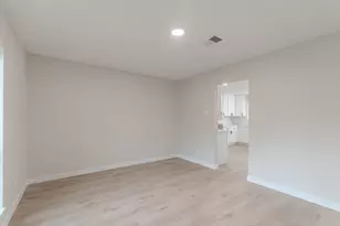 28814 Enchanted Dr, Shenandoah, TX 77381 - Photo 19