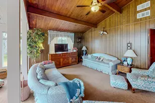 11 Plantation Dr, Damon, TX 77430 - Photo 29