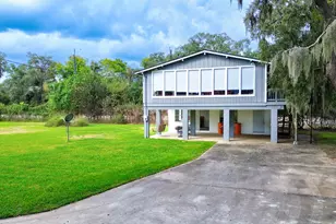 11 Plantation Dr, Damon, TX 77430 - Photo 35