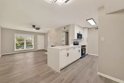 1860 White Oak Drive #311, Houston, TX 77009 - Photo 9