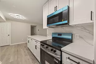 1860 White Oak Dr, Houston, TX 77009 - Photo 15