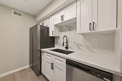 1860 White Oak Drive #311, Houston, TX 77009 - Photo 13