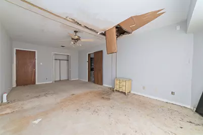 8755 Cowart Street, Houston, TX 77029 - Photo 9