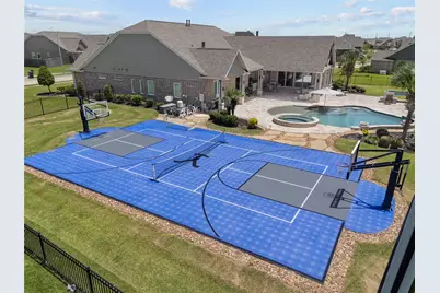 14214 Meadowlands Drive, Mont Belvieu, TX 77523 - Photo 5