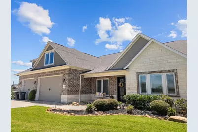 14214 Meadowlands Drive, Mont Belvieu, TX 77523 - Photo 3