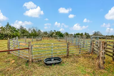 2810 West Old Lockhart Road Road W, West Point, TX 78963 - Photo 33