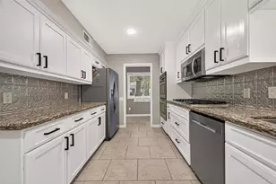 11111 Meadow Rue St, The Woodlands, TX 77380 - Photo 15