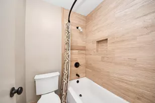 2220 Bering Dr, Houston, TX 77057 - Photo 21