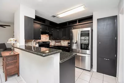 1915 Avenue B, Katy, TX 77493 - Photo 11