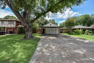 1915 Avenue B, Katy, TX 77493 - Photo 5