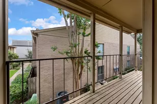 700 Thicket Ln, Houston, TX 77079 - Photo 37