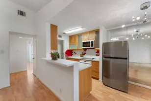 700 Thicket Ln, Houston, TX 77079 - Photo 5
