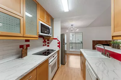 700 Thicket Lane #606, Houston, TX 77079 - Photo 11