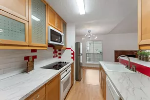 700 Thicket Ln, Houston, TX 77079 - Photo 11