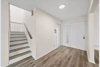 5711 Lorinowoods Drive, Houston, TX 77066 - Photo 25