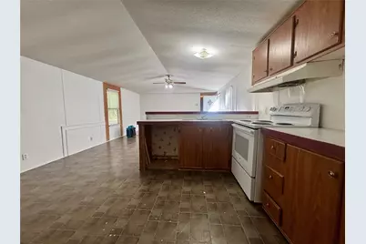 13235 Pecan Tree Drive, Willis, TX 77318 - Photo 5