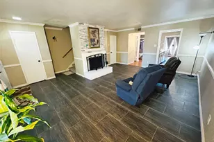5800 Lumberdale Rd, Houston, TX 77092 - Photo 9
