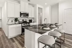 2818 Milton Ldg Ln, Houston, TX 77051 - Photo 7