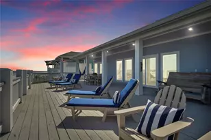 2728 Gillespie, Crystal Beach, TX 77650 - Photo 41