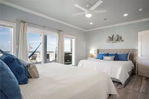 2728 Gillespie, Crystal Beach, TX 77650 - Photo 25