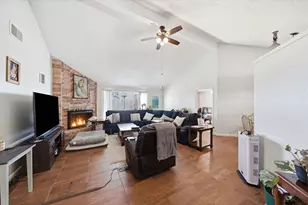 411 Forest Hills Dr, League City, TX 77573 - Photo 3