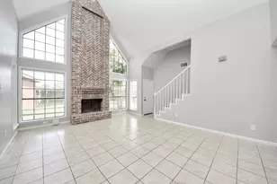 115 Squires Bend, Stafford, TX 77477 - Photo 5