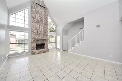 115 Squires Bend, Stafford, TX 77477 - Photo 5