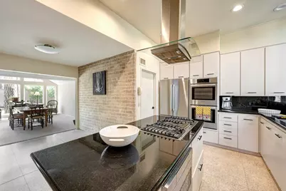 326 Tealwood Drive, Houston, TX 77024 - Photo 9