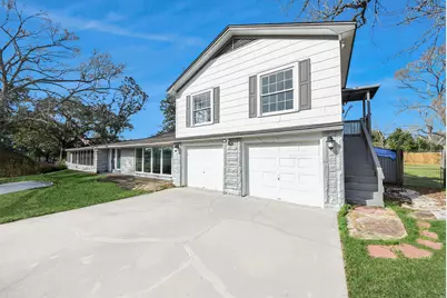 100 N Mattson Street, West Columbia, TX 77486 - Photo 1