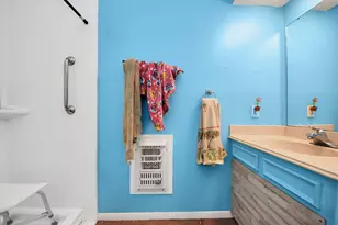 100 N Mattson St, West Columbia, TX 77486 - Photo 27