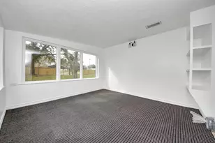 100 N Mattson St, West Columbia, TX 77486 - Photo 3