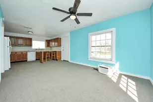 100 N Mattson St, West Columbia, TX 77486 - Photo 35