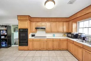 100 N Mattson St, West Columbia, TX 77486 - Photo 17