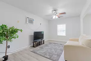 3910 Luca St St, Houston, TX 77021 - Photo 9