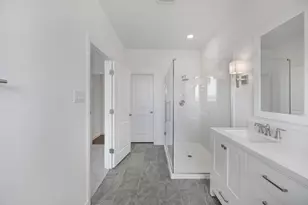 215 Dunovant Dr, Sealy, TX 77474 - Photo 15