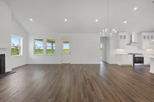 215 Dunovant Dr, Sealy, TX 77474 - Photo 3