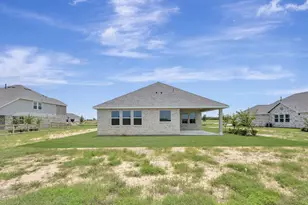 215 Dunovant Dr, Sealy, TX 77474 - Photo 23